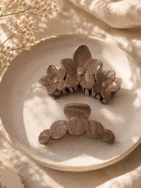 Neutral Coffee Brown Floral & Circle Hair Claw Clip Set New